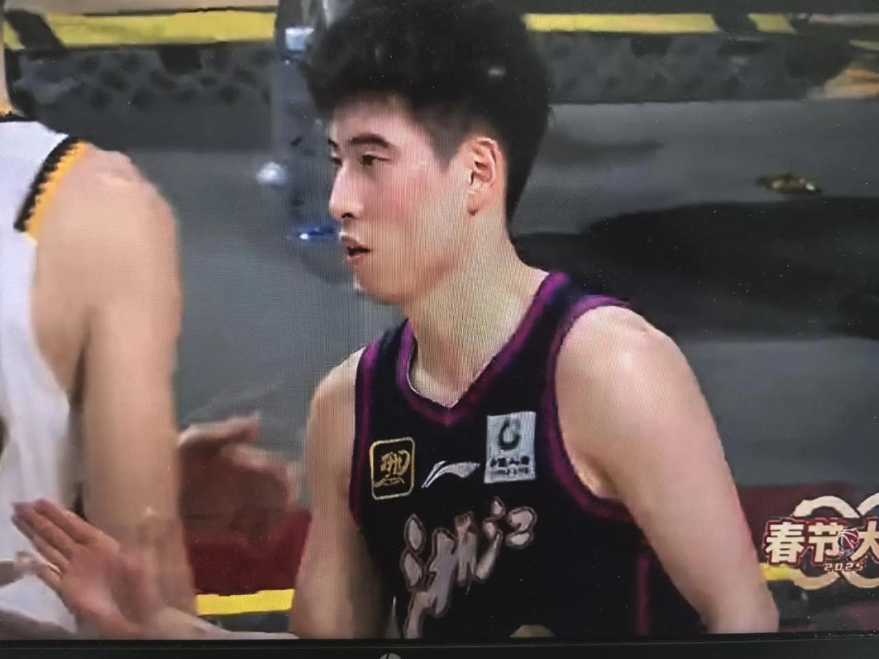 包含约克8记三分轰31+8+6，浙江男篮战胜辽宁男篮的词条