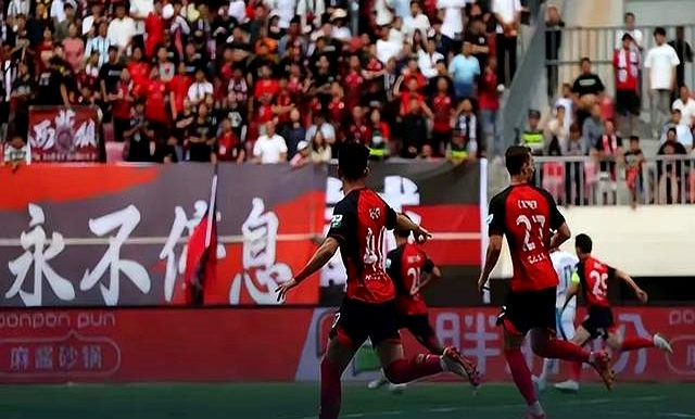 开云体育网站-从1-0至4-3！中甲二强“双双绝杀”对手，辽宁队高兴的太早了的简单介绍