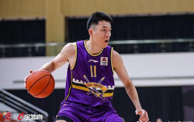 球队豪取连胜，主教练信心满满冲击季后赛