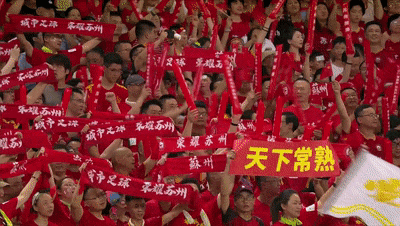 关于风云突变，球员们斗志昂扬争夺领先的信息
